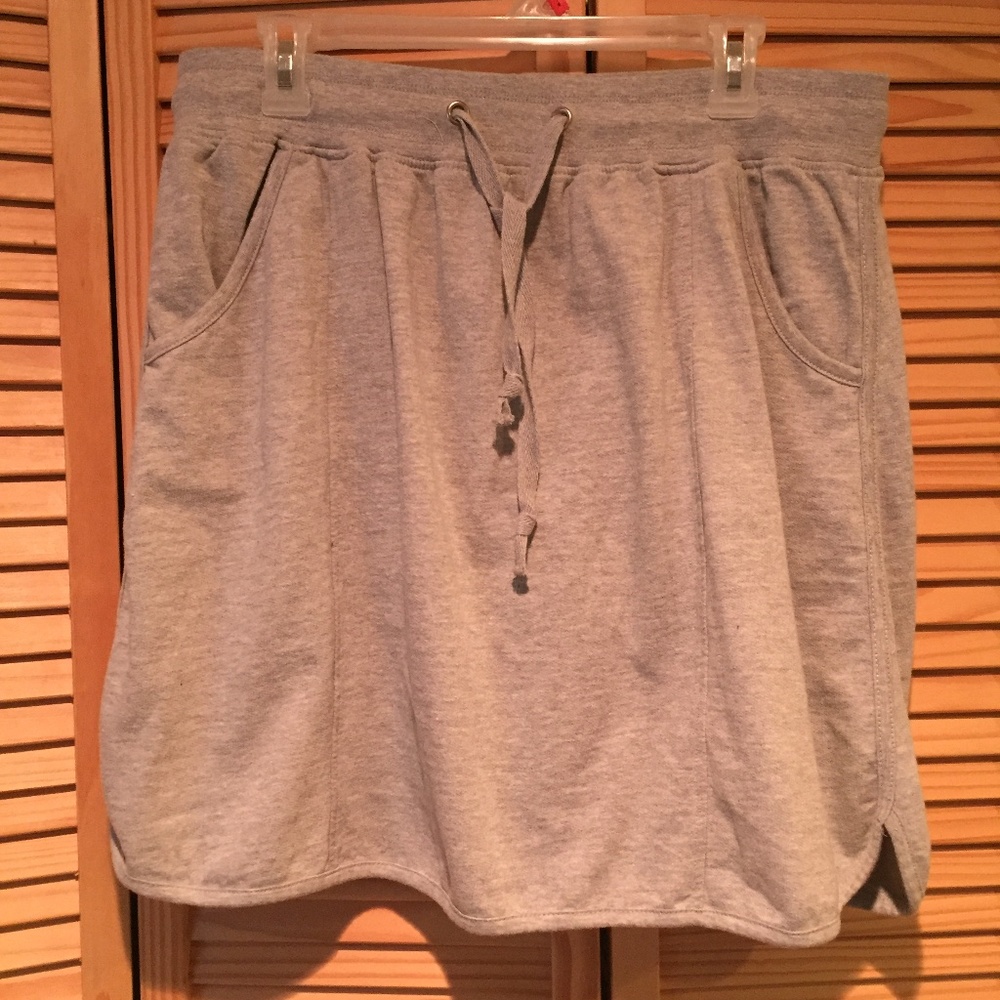Comfy cotton stretchy skirt.  EUC
